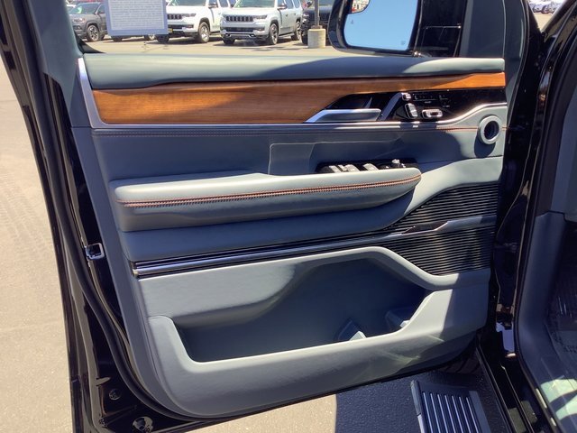 Used 2024 Jeep Grand Wagoneer Series III w/ Flexible Seating Group image 9