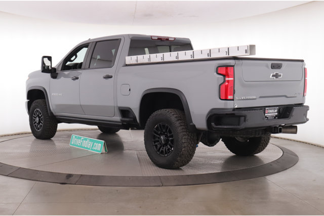 Used 2025 Chevrolet Silverado 2500 ZR2 w/ Technology Package AWD/4WD image 9