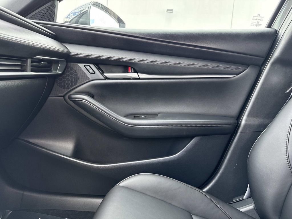 Certified 2025 MAZDA MAZDA3 s Sport FWD image 30