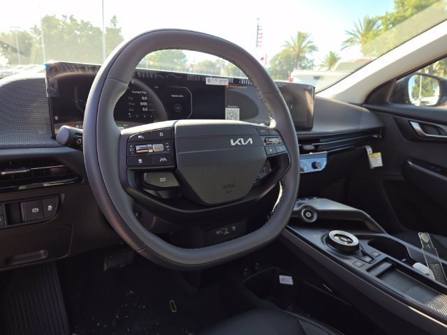 New 2025 Kia EV6 Wind AWD/4WD image 12