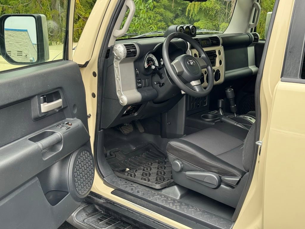 Used 2008 Toyota FJ Cruiser 4WD image 6