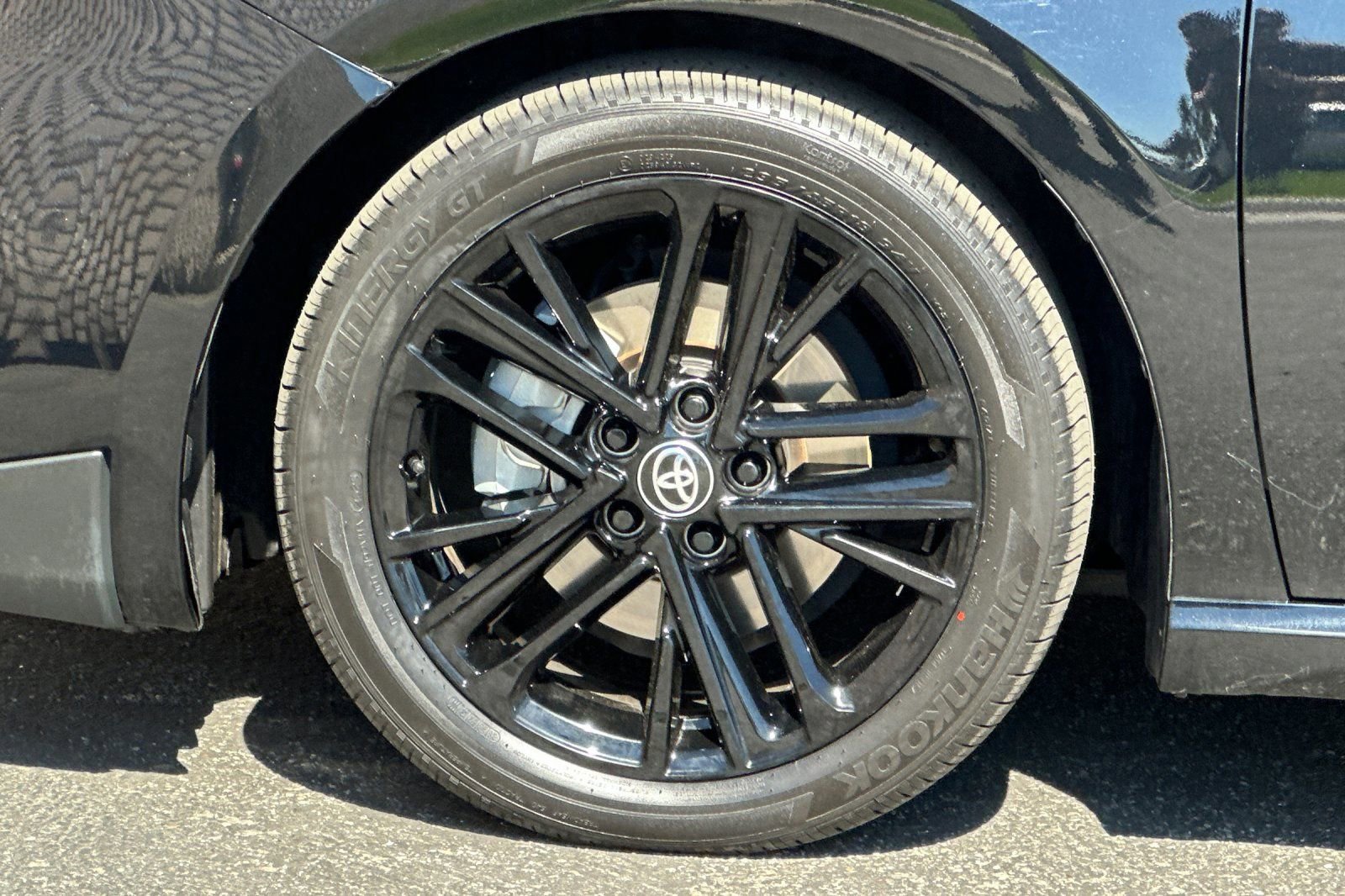 Used 2025 Toyota Camry SE image 26