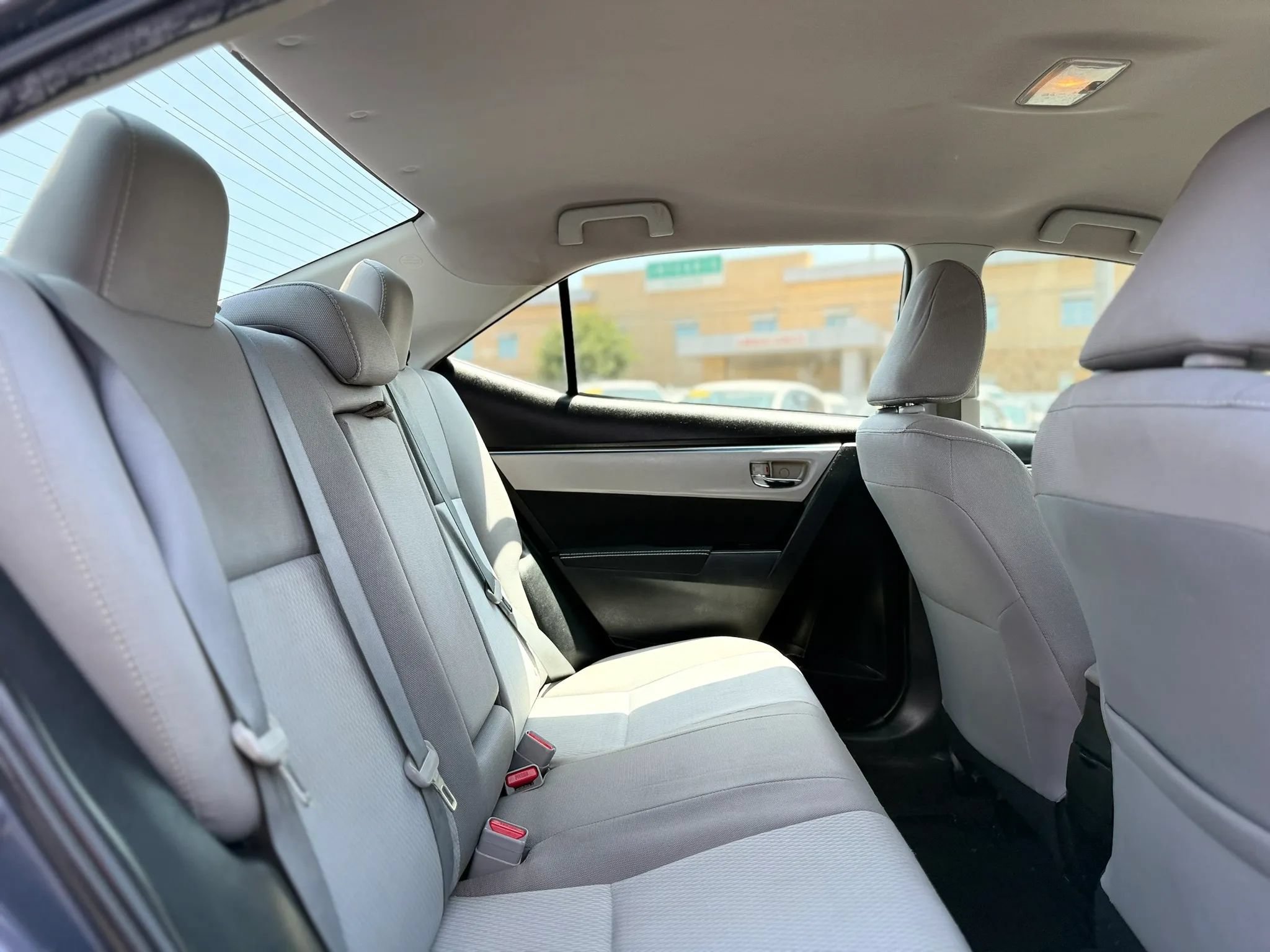 Used 2016 Toyota Corolla LE FWD image 21