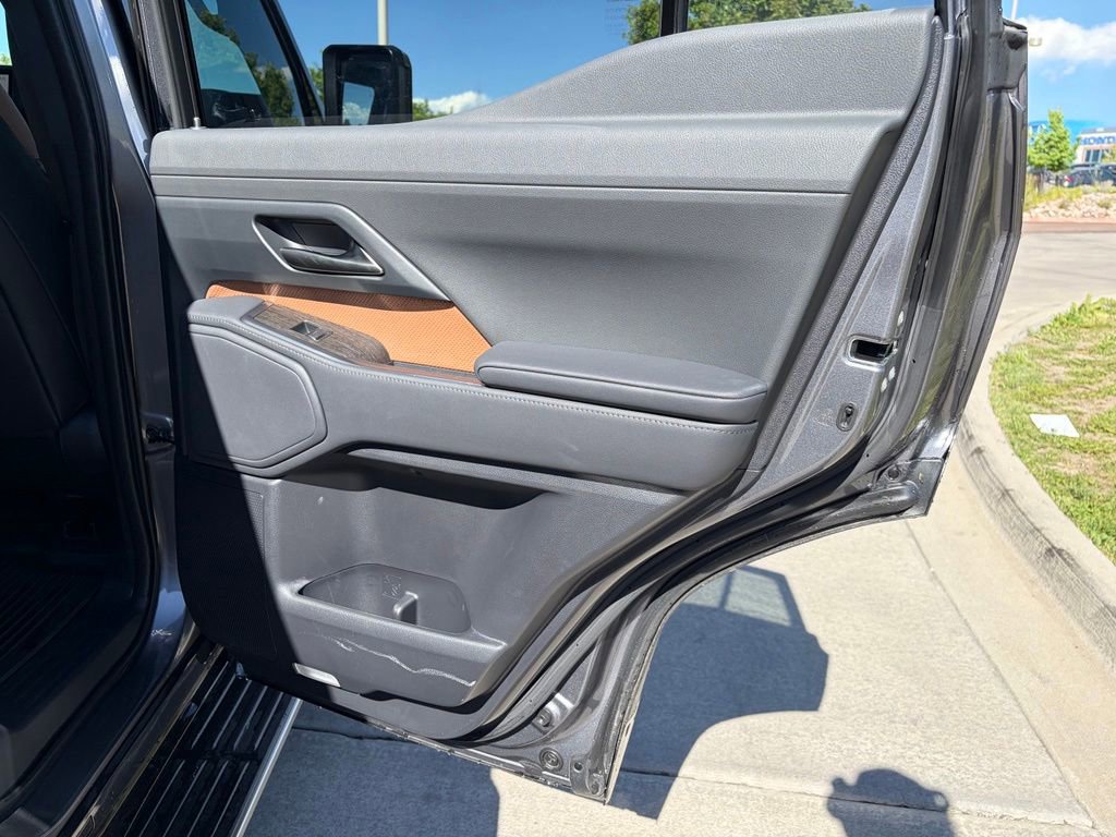 Used 2026 Lexus GX 550 w/ Accessory Package (2T) AWD/4WD image 22