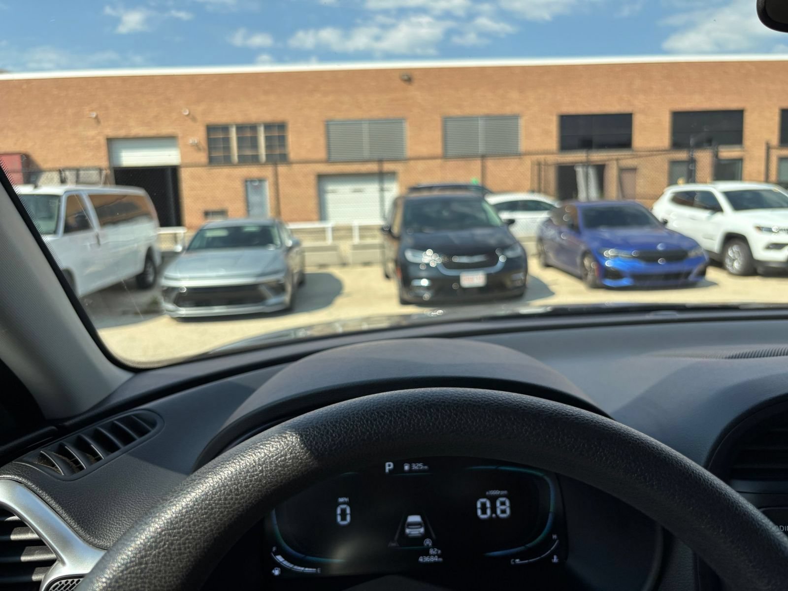 Used 2025 Kia Soul LX w/ LX Technology Package FWD image 31