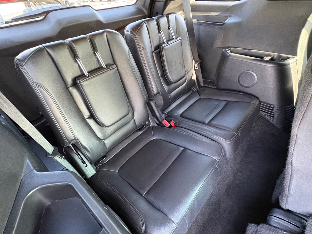 Used 2016 Ford Explorer XLT w/ Equipment Group 202A image 15