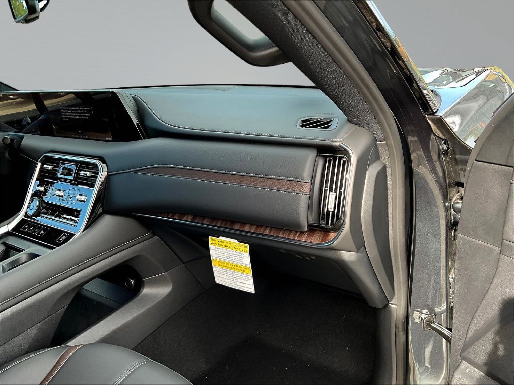 New 2026 Nissan Armada SL w/ Captain's Chari Seat Package AWD/4WD image 32