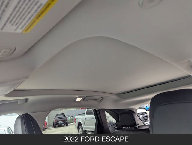 Used 2022 Ford Escape Titanium w/ Class II Trailer Tow Package AWD/4WD image 19