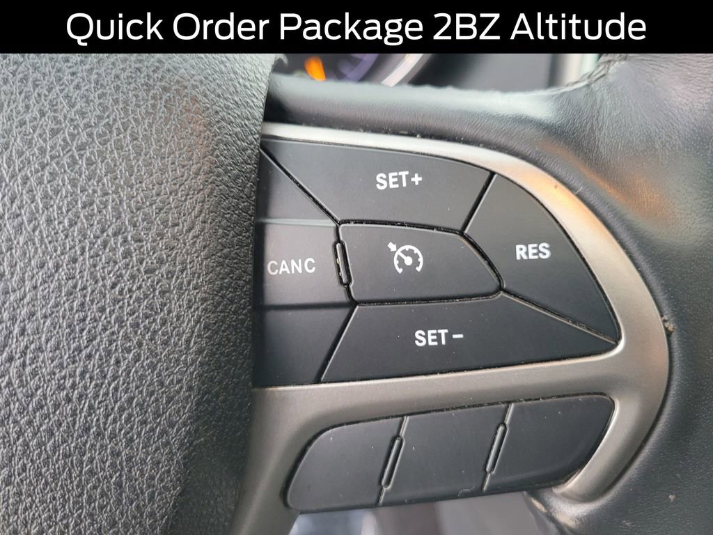 Used 2018 Jeep Grand Cherokee Altitude image 22