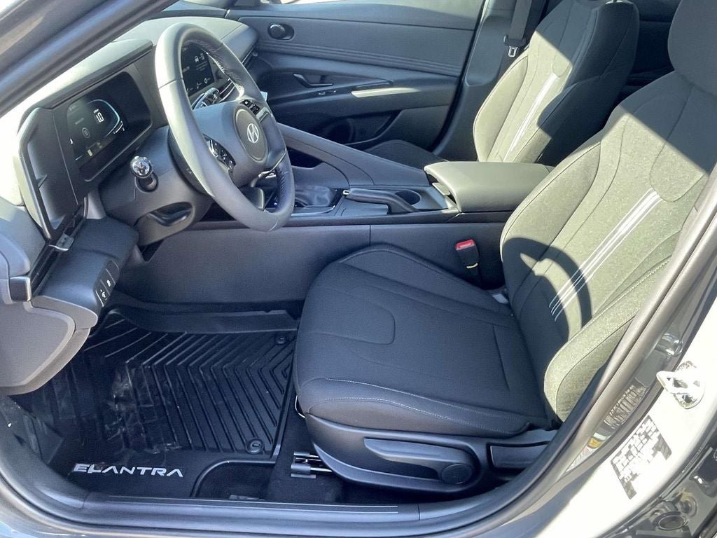 New 2026 Hyundai Elantra Sport image 25