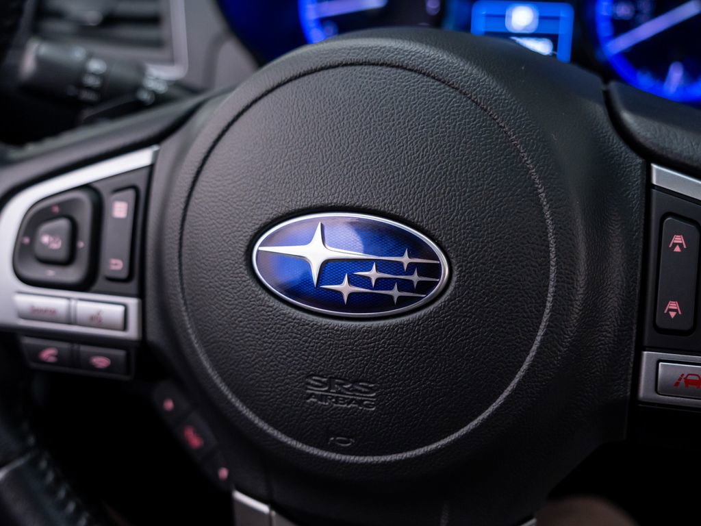 Used 2017 Subaru Outback 3.6R Limited AWD/4WD image 26