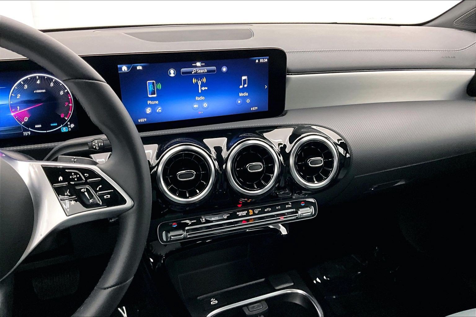 Used 2026 Mercedes-Benz CLA 250 image 5