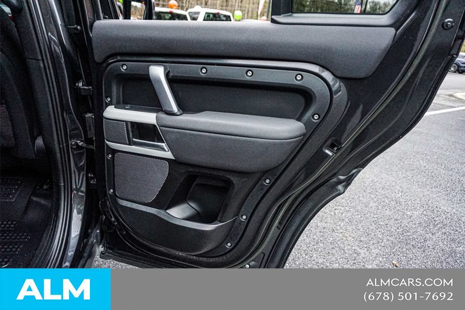 Used 2023 Land Rover Defender 110 X-Dynamic SE AWD/4WD image 61