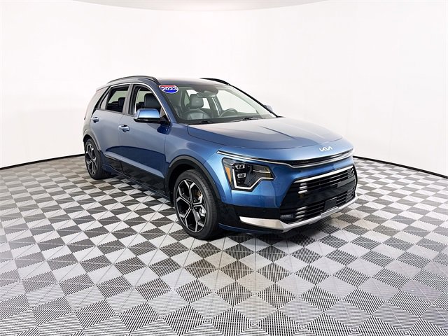 Used 2023 Kia Niro SX Touring