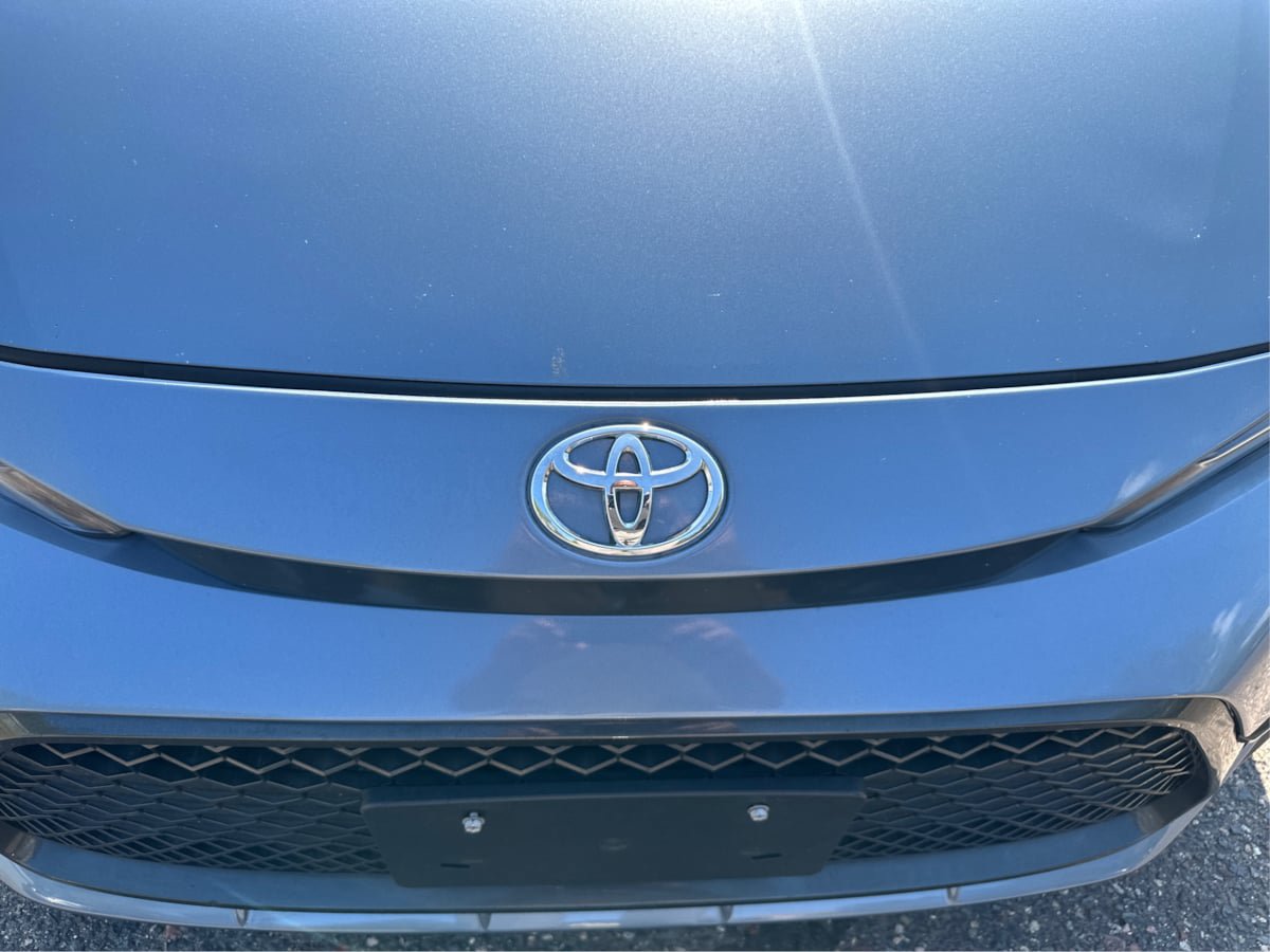 Used 2020 Toyota Corolla LE FWD image 23