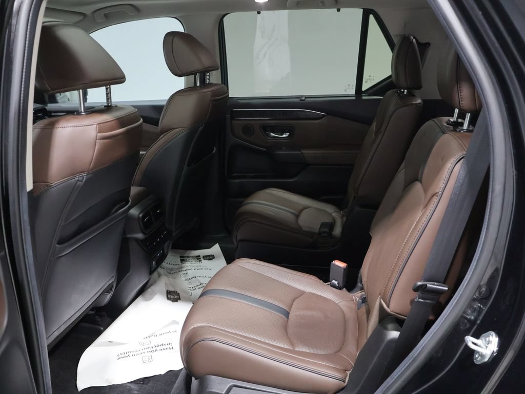 Used 2024 Honda Pilot Elite image 18
