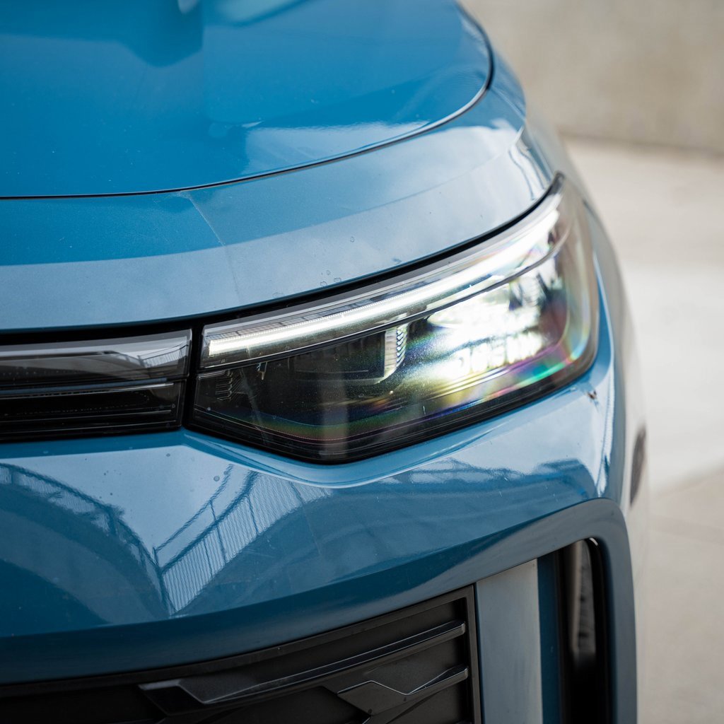 New 2025 Volkswagen Tiguan SE image 3