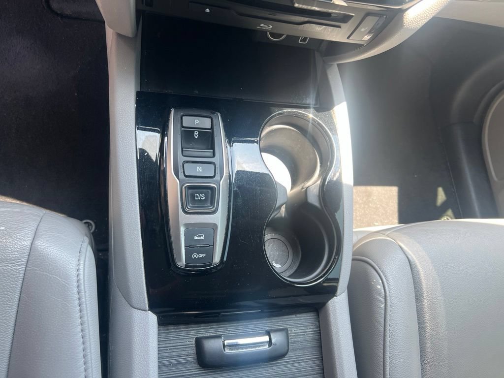 Used 2019 Honda Pilot Touring image 17