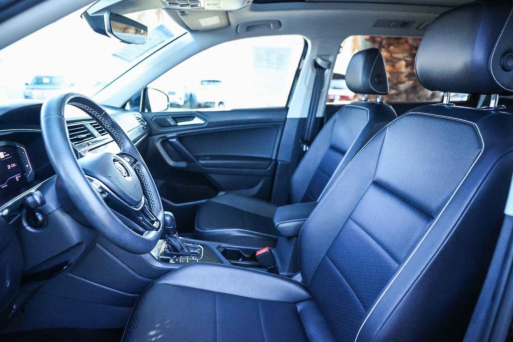 Used 2021 Volkswagen Tiguan SEL image 25
