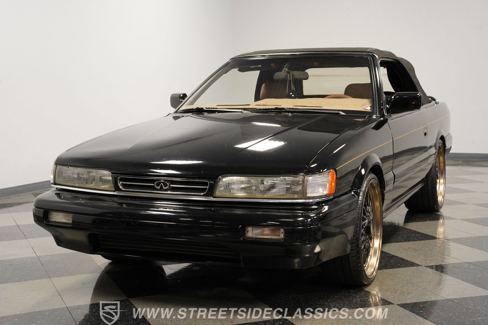 Used 1991 INFINITI M30 Convertible image 18
