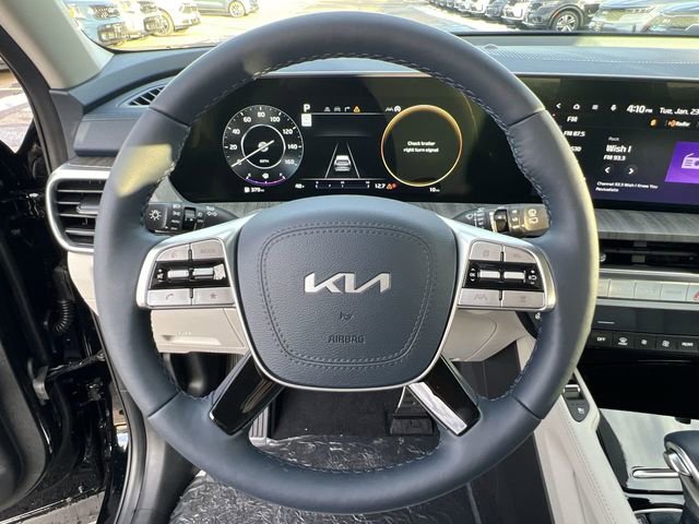 Used 2024 Kia Telluride SX w/ Towing Package AWD/4WD image 18