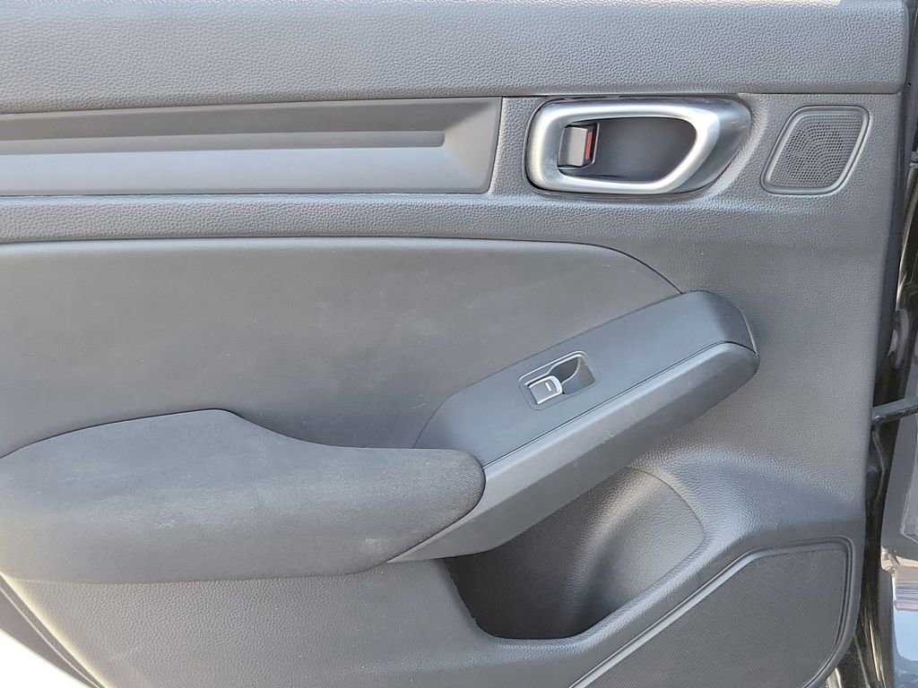 Used 2023 Honda Civic Sport image 14