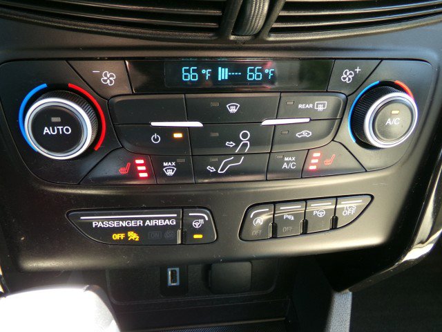 Used 2019 Ford Escape Titanium AWD/4WD image 22