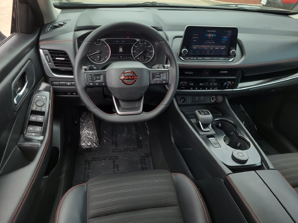 Certified 2025 Nissan Rogue SV AWD/4WD image 11