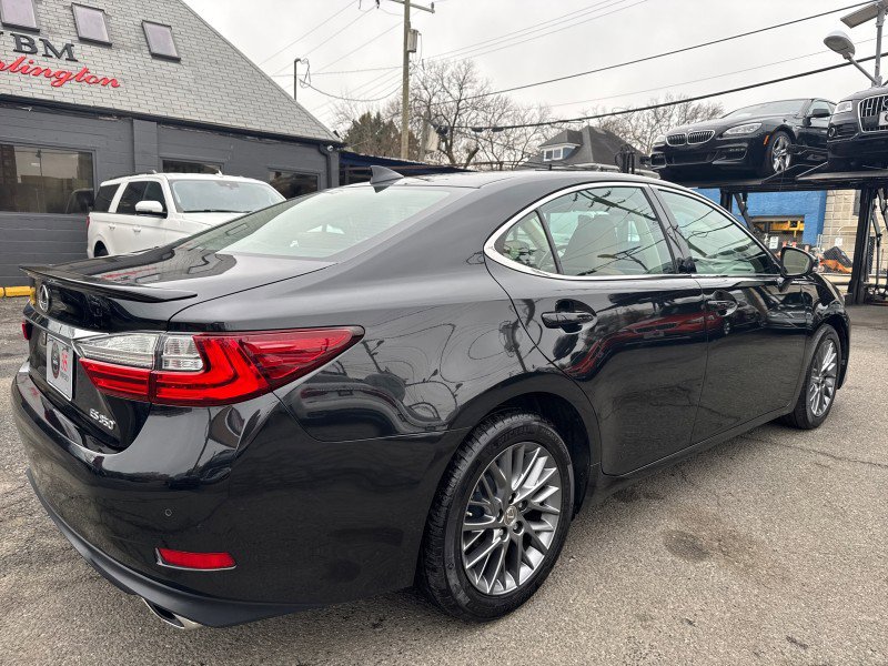 Used 2018 Lexus ES 350 w/ Navigation System Package image 44