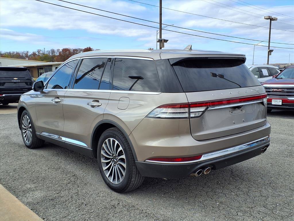 Used 2020 Lincoln Aviator Reserve w/ Equipment Group 201A image 2