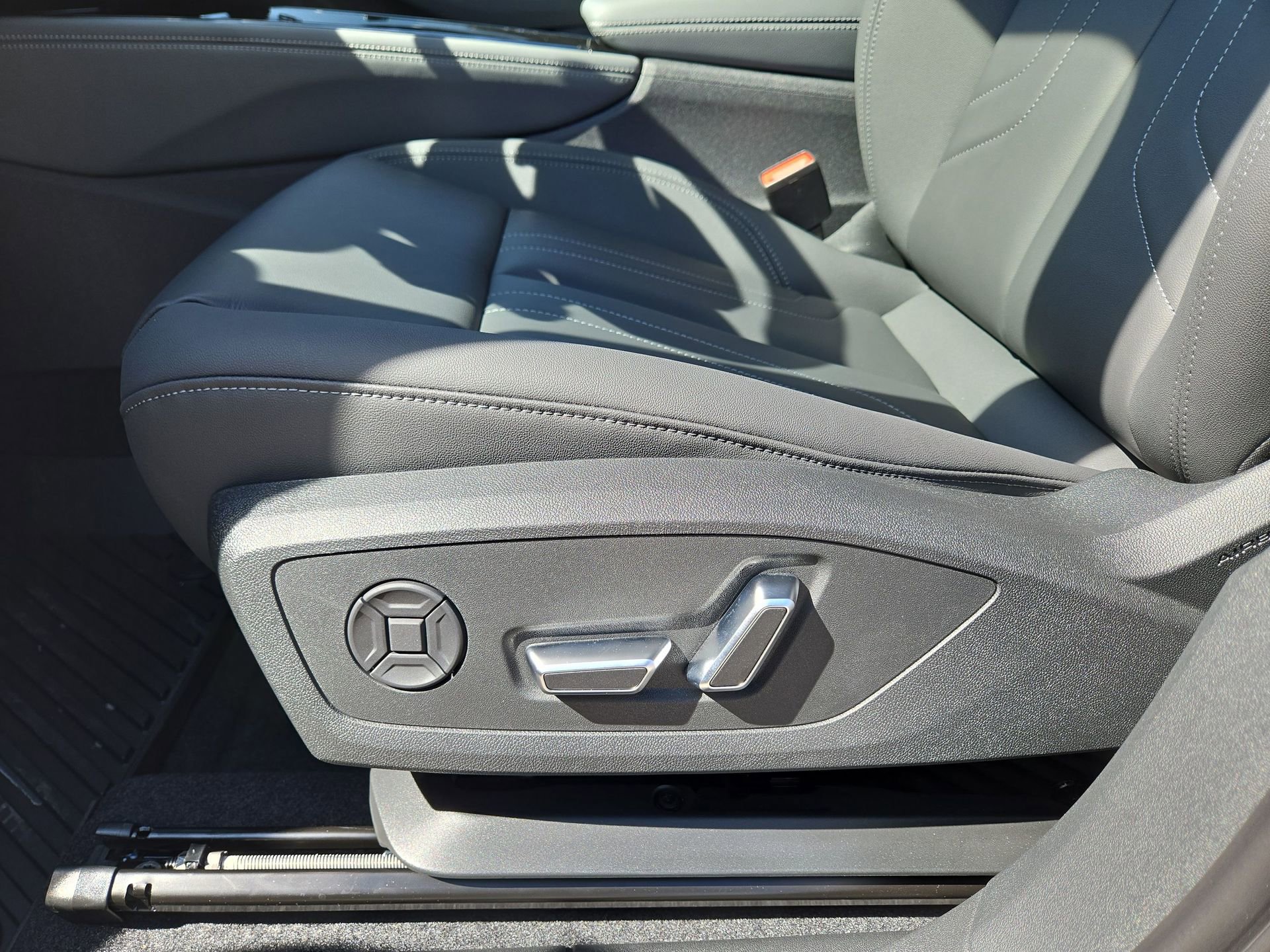 New 2026 Audi Q3 quattro 2.0T image 17