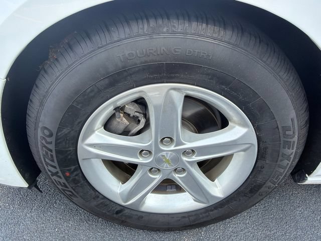 Used 2020 Chevrolet Malibu LS FWD image 11
