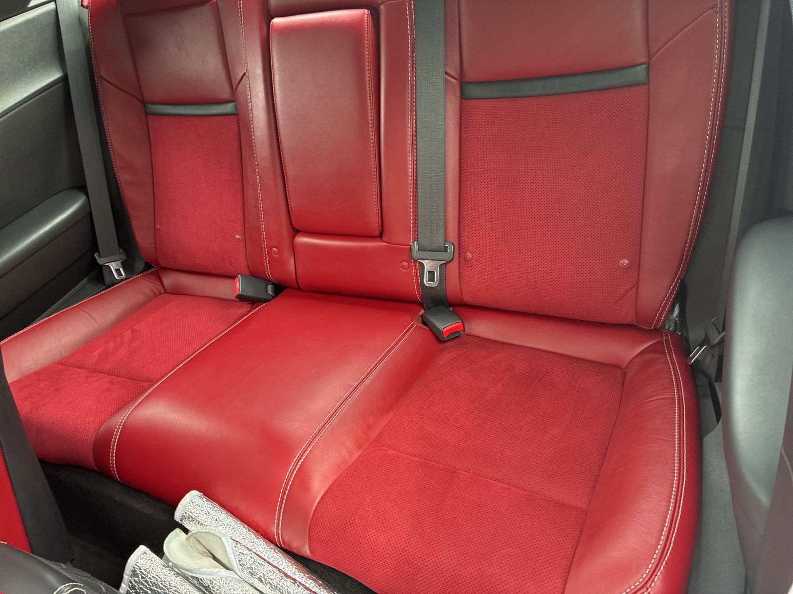 Used 2014 Dodge Challenger SRT8 w/ Harman/Kardon Audio Group image 10