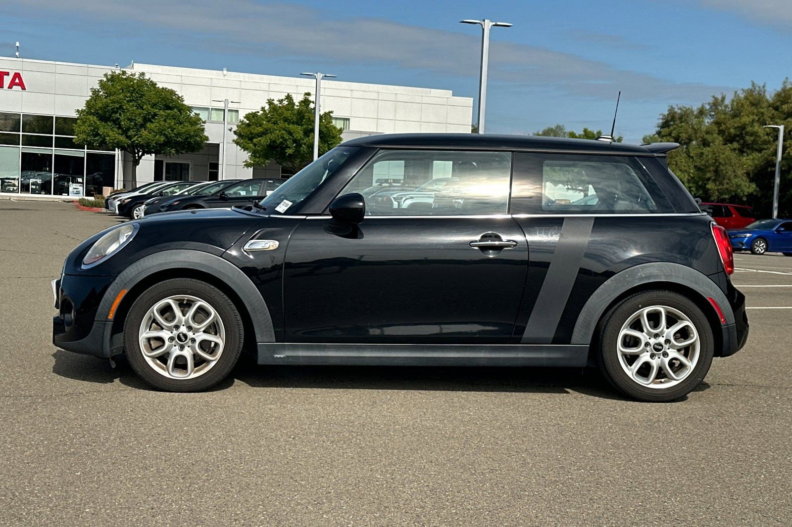 Used 2014 MINI Cooper S FWD image 7