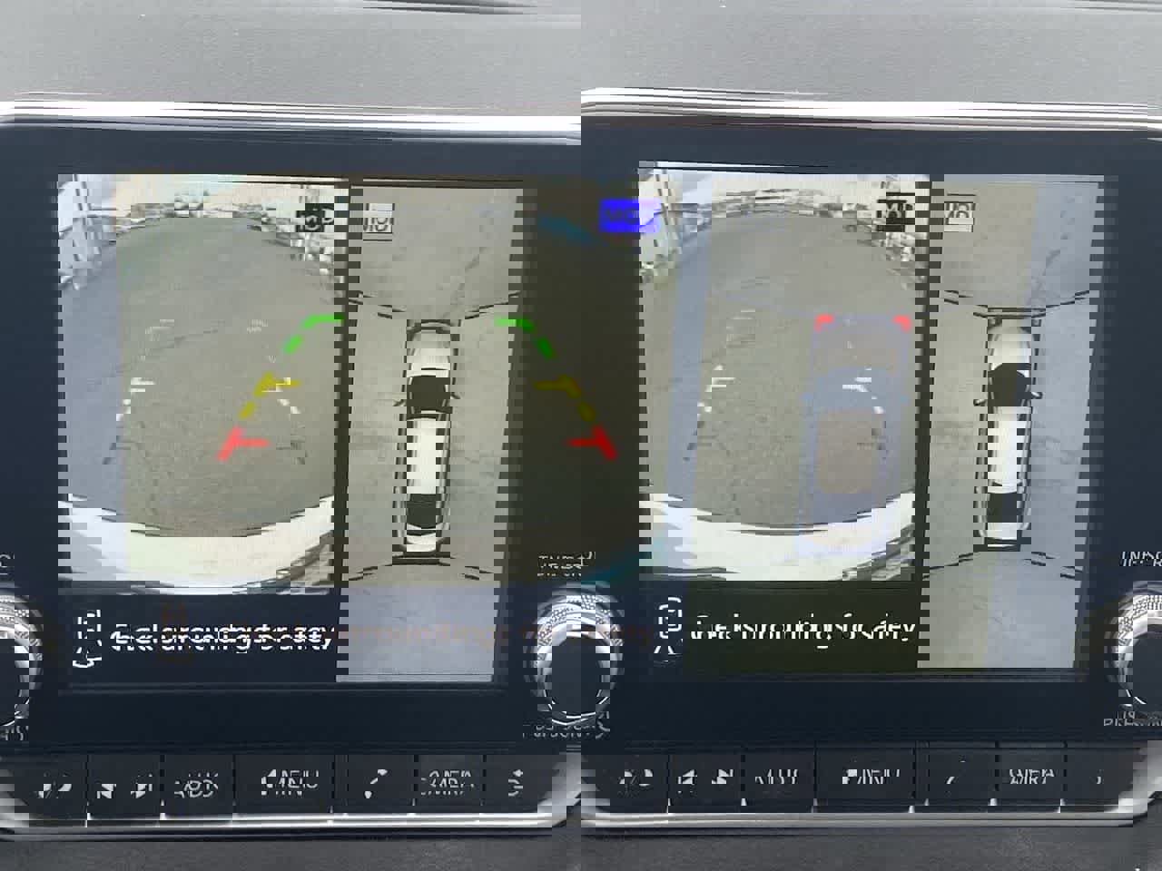 Used 2025 Nissan Sentra SR w/ SR Premium Package FWD image 17