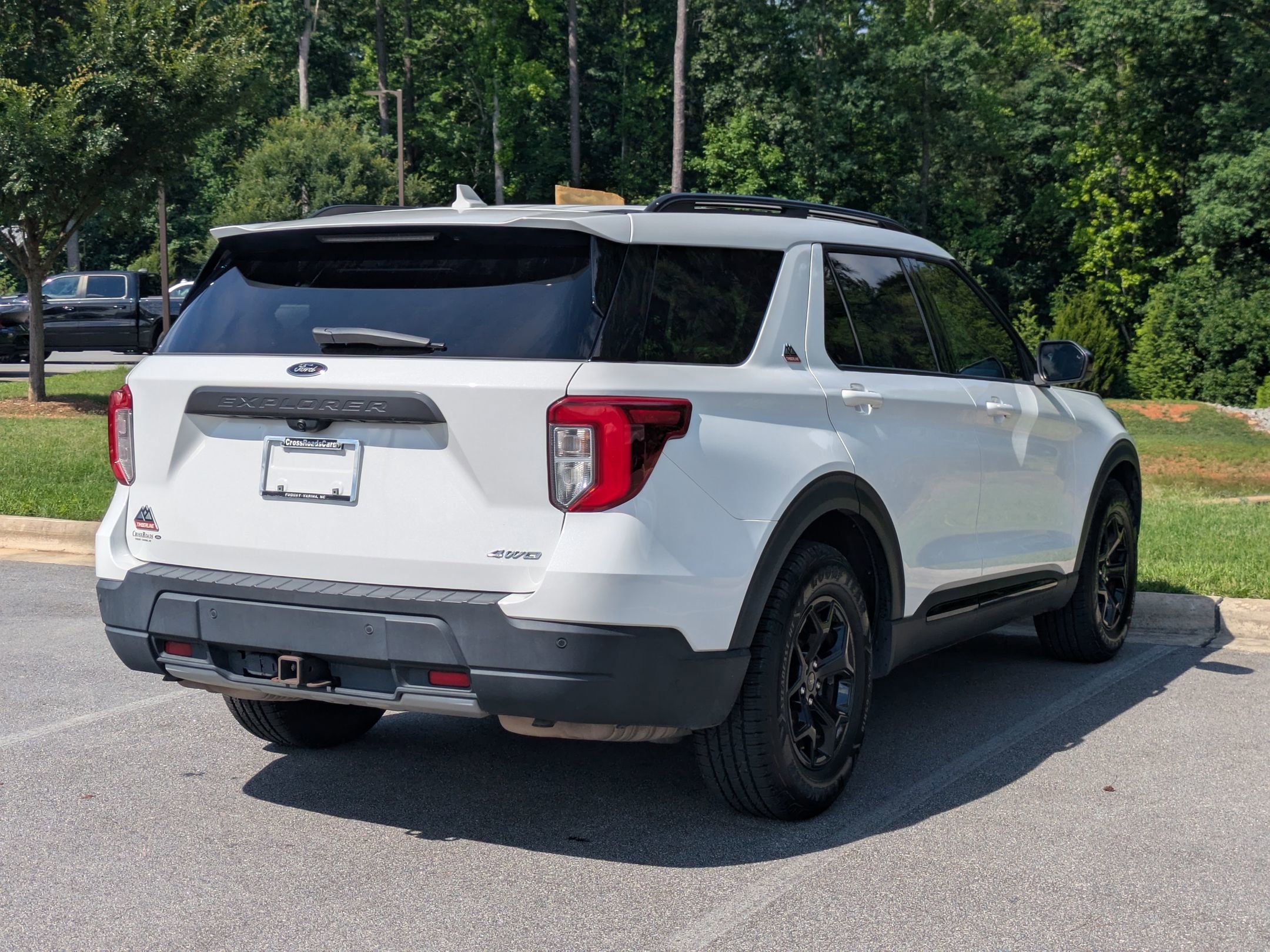 Certified 2022 Ford Explorer Timberline w/ Timberline Technology Package AWD/4WD image 3