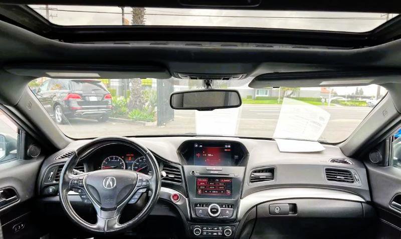 Used 2018 Acura ILX image 8