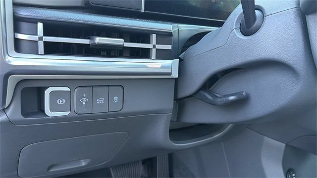 Certified 2025 Hyundai Santa Fe SEL AWD/4WD image 17