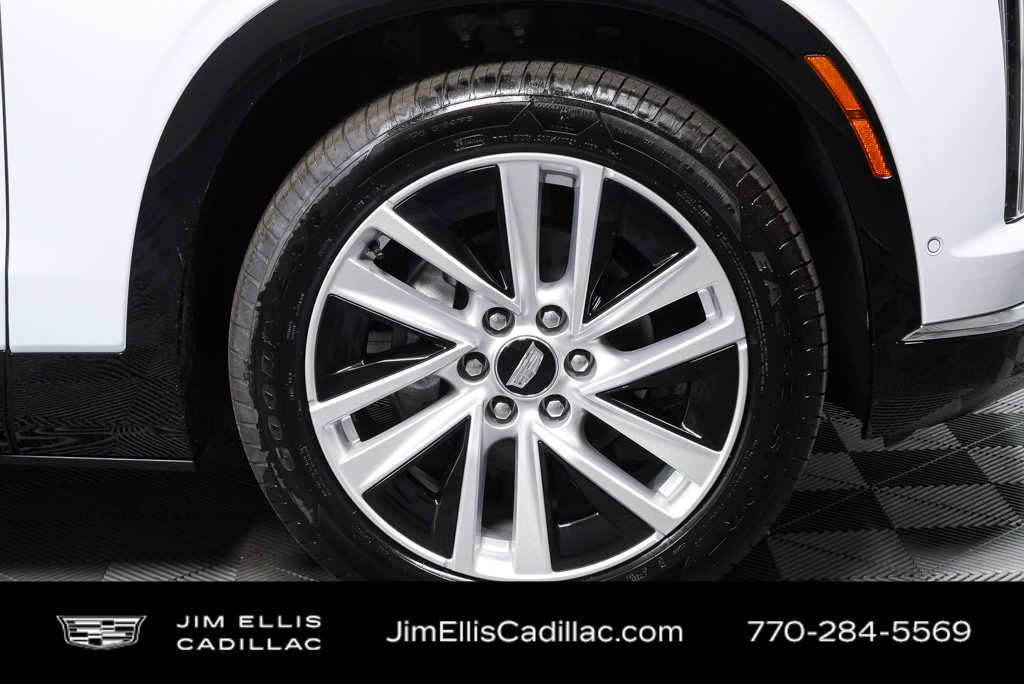 Certified 2026 Cadillac Vistiq Luxury AWD/4WD image 40