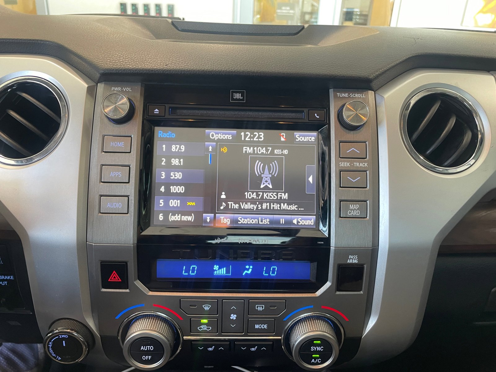 Used 2019 Toyota Tundra Limited w/ Limited Premium Package image 12