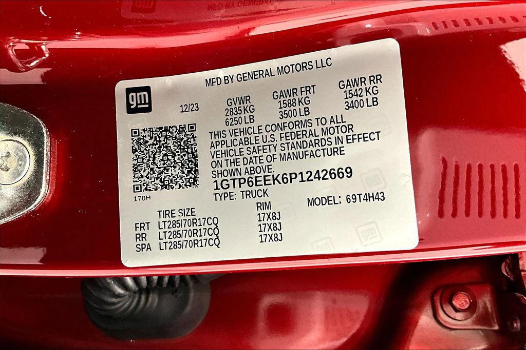 Used 2023 GMC Canyon AT4X image 42