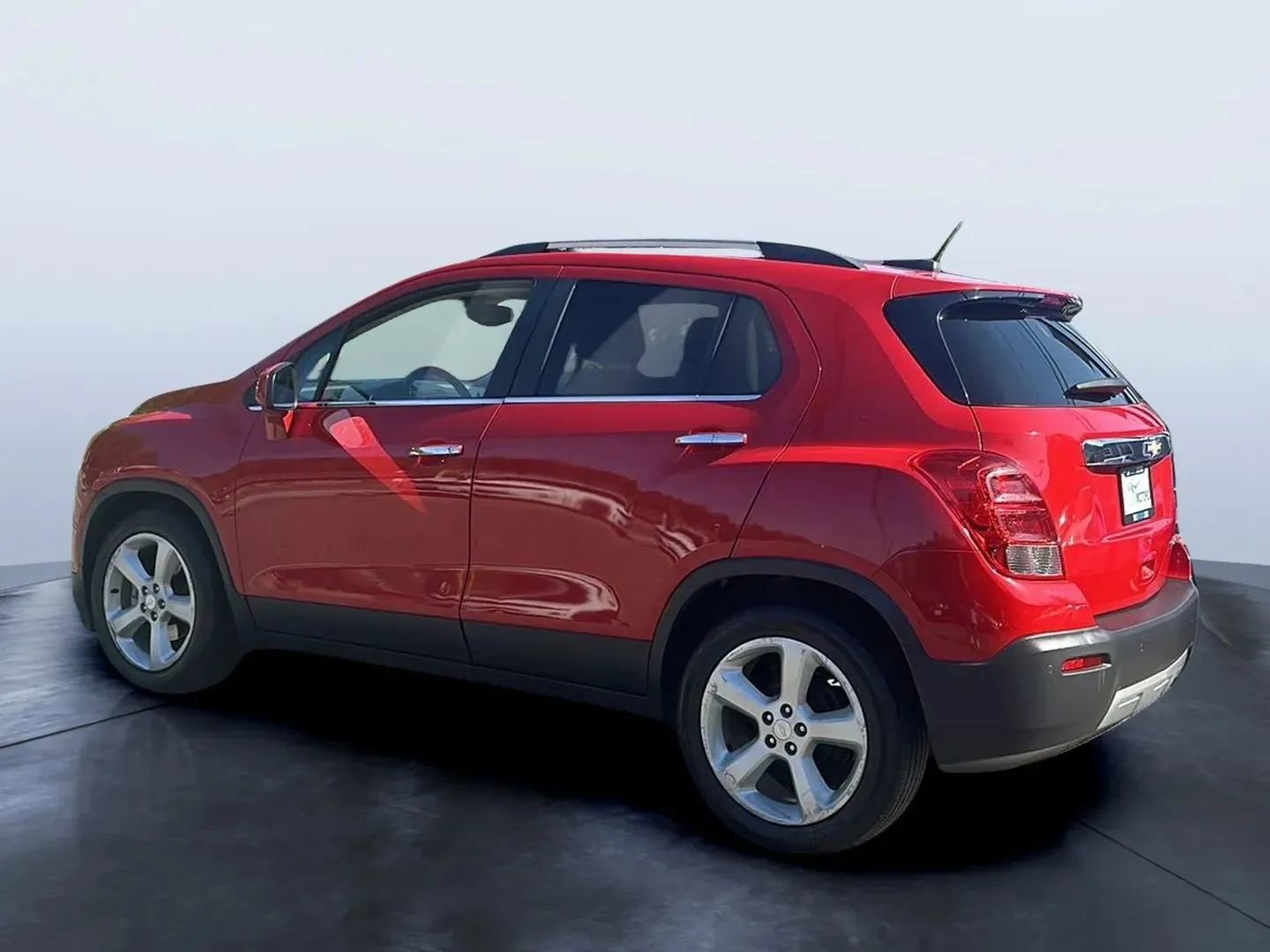 Used 2015 Chevrolet Trax LTZ FWD image 3
