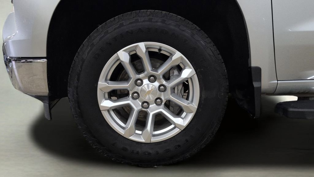 Used 2022 Chevrolet Silverado 1500 LT AWD/4WD image 31