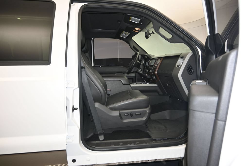 Used 2011 Ford F350 Lariat w/ Lariat Interior Pkg AWD/4WD image 27