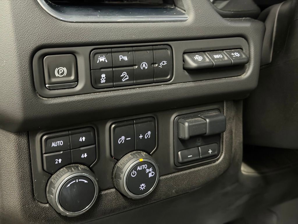 Used 2021 Chevrolet Tahoe High Country w/ Premium Package image 35