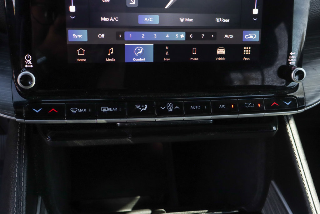 Used 2024 Jeep Wagoneer Series II RWD image 35