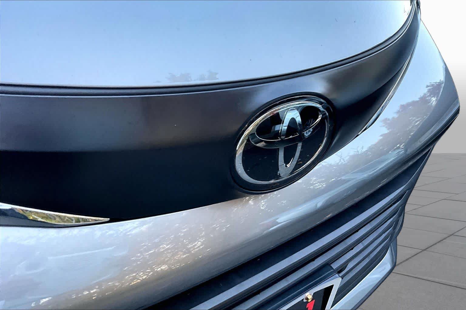 Certified 2026 Toyota Sienna XLE FWD image 29