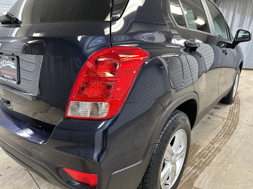 Certified 2021 Chevrolet Trax LS w/ Tint and Cruise Package image 21