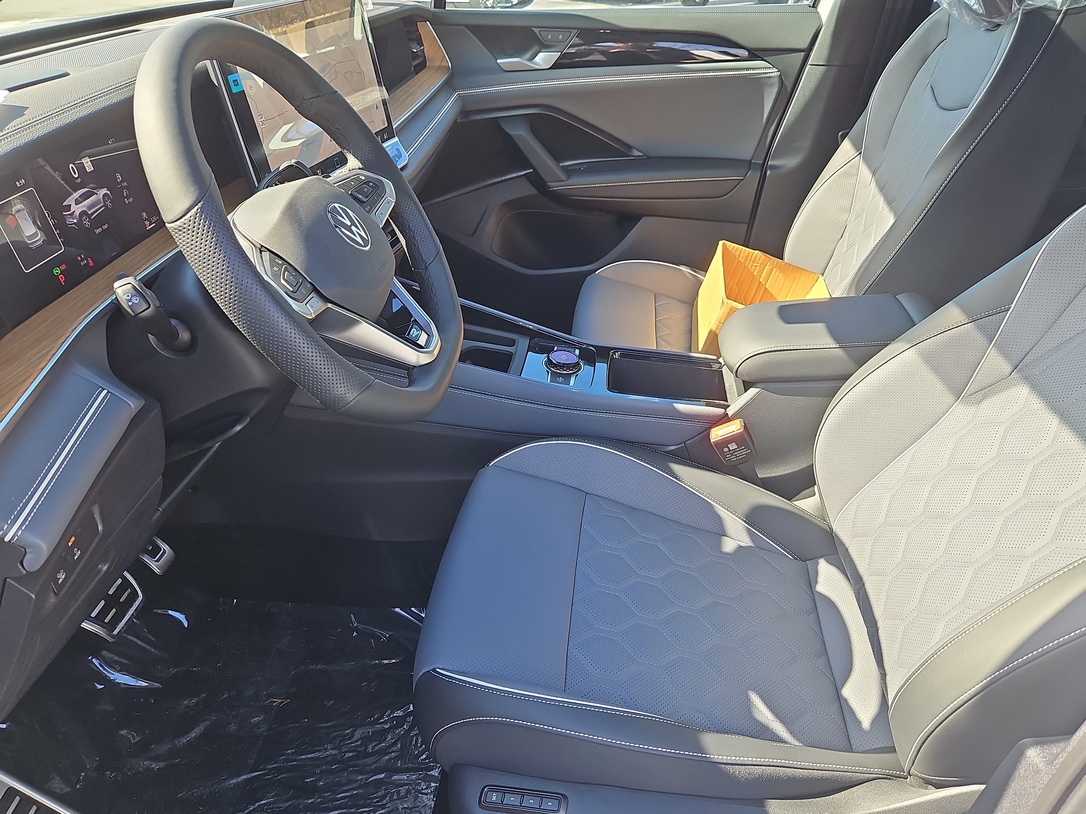 New 2026 Volkswagen Tiguan SEL R-Line image 20