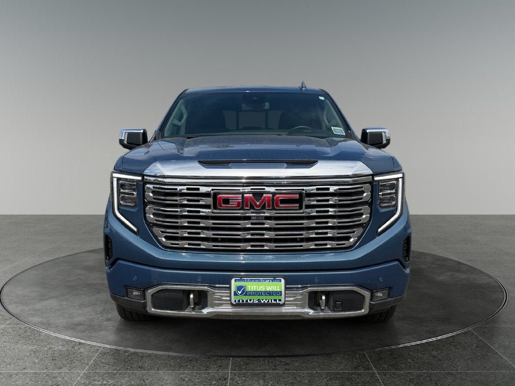 Used 2024 GMC Sierra 1500 Denali AWD/4WD image 2